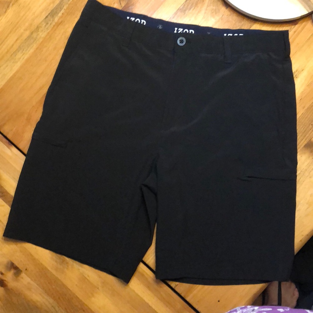 IZOD golf shorts men’s size 34 black